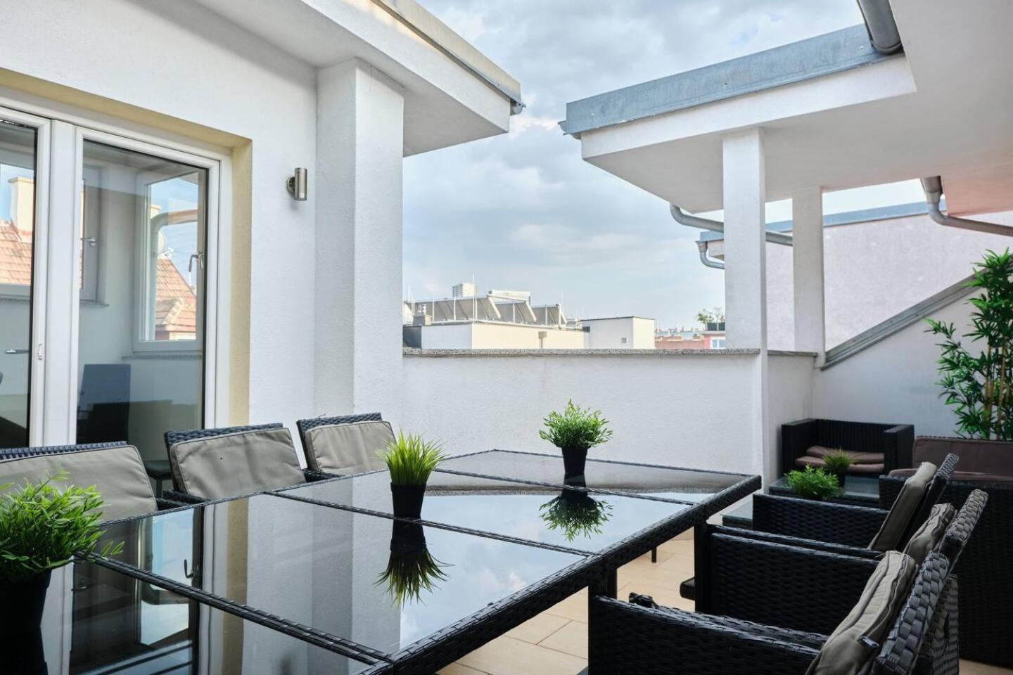 Apartments I 5 Minutes To Metro Відень Екстер'єр фото